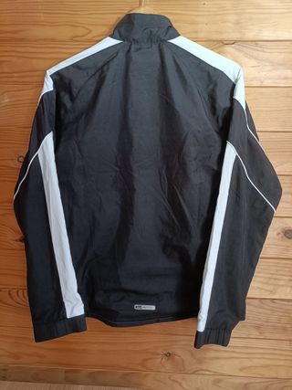 Sudadera Puma Color Negro y Blanco Talla S.