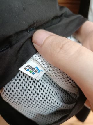 Sudadera Puma Color Negro y Blanco Talla S.