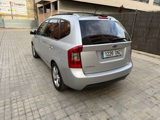 KIA Carens 2010