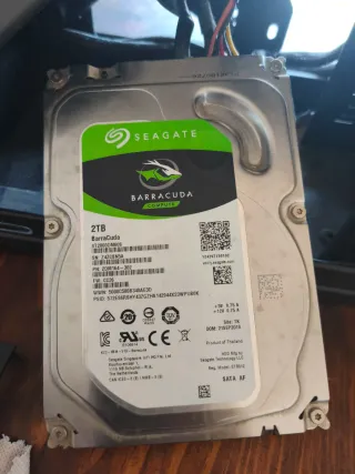 Torre PC Cooler Master Montada a Piezas