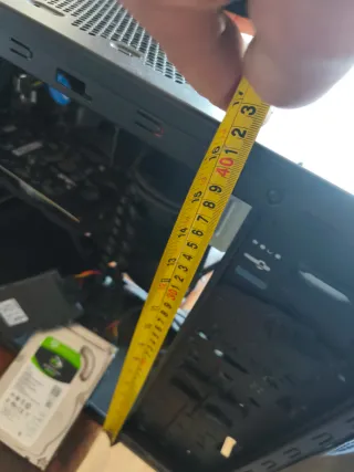 Torre PC Cooler Master Montada a Piezas