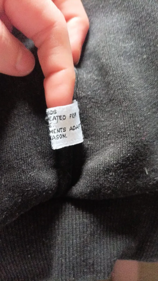 Sudadera Bershka Negra