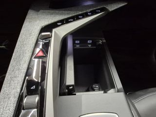 PEUGEOT 3008 ALLURE HYBRID 136CV EDCS6