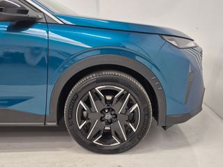 PEUGEOT 3008 ALLURE HYBRID 136CV EDCS6