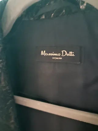 Levita negra Massimo Dutti con destellos
