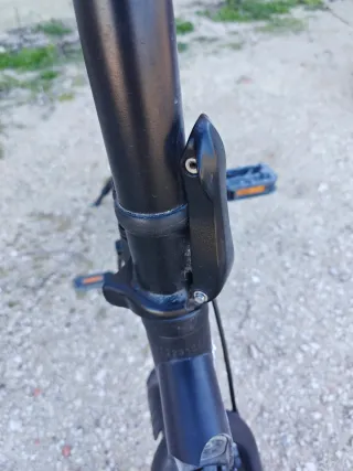 Bicicleta Eléctrica Plegable Negra