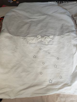 Cuna colecho con ruedas