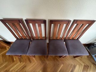 Mesa extensible madera maciza + 4 sillas