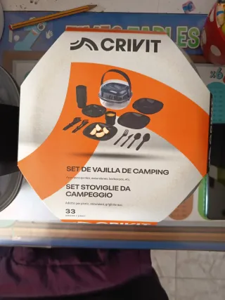 Set Vajilla Camping CRIVIT 33 Piezas