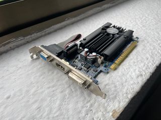 Tarjeta Gráfica Nvidia GT 520