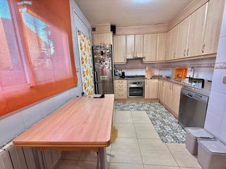 Chalet en venta en Santa Perpètua de Mogoda