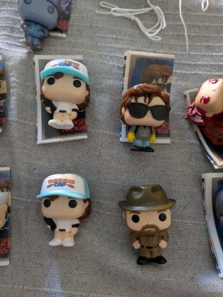 Figuras Stranger Things Kinder Sorpresa