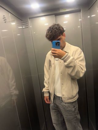 Chaqueta Zara Beige Estilo Universitario