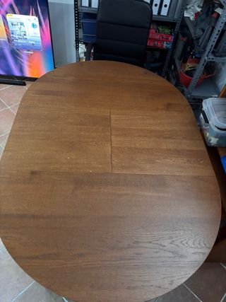 Mesa ovalada extensible de madera