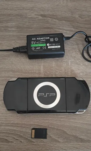 PSP Sony + 3 Giochi + Accessori