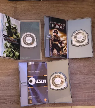 PSP Sony + 3 Giochi + Accessori