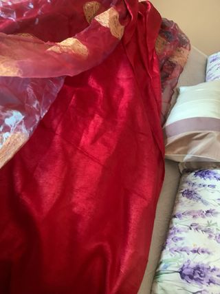 Cortinas Rojas y Doradas