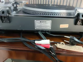 Tocadiscos Sanyo Direct Drive TP929S