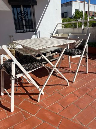 Conjunto mesa y 2 sillas terraza plegables