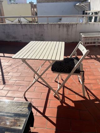 Conjunto mesa y 2 sillas terraza plegables