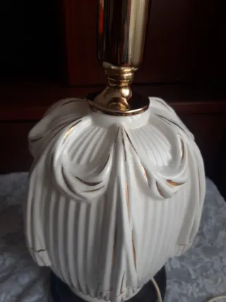 Lámpara Sobremesa vintage, grande y pesada.