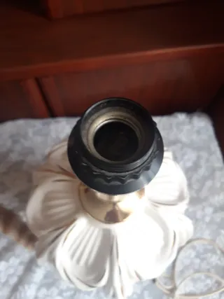 Lámpara Sobremesa vintage, grande y pesada.