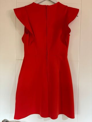 Vestido ASOS con volantes