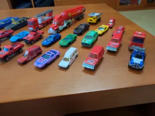 Lote miniaturas de coches tipo Majorette, Matchbox