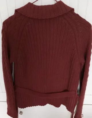 Chaqueta Zara punto burdeos