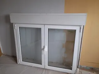 Ventanas de PVC y Aluminio con persiana.