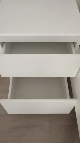 Cama completa con cabezal y mesillas