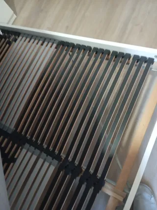 Cama completa con cabezal y mesillas