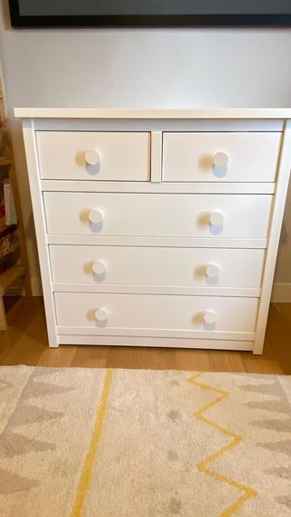 Cómoda infantil blanca