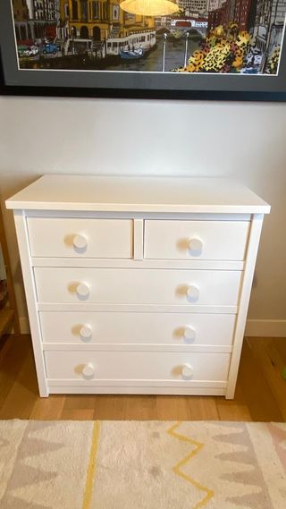 Cómoda infantil blanca