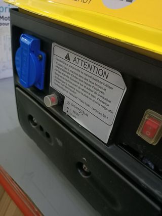 Generador Genyx 700W Gasolina- F1