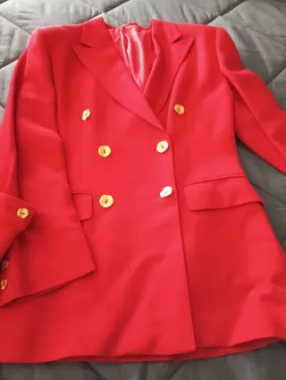 Traje chaqueta rojo T/40 de Carla /El Corte Ingles