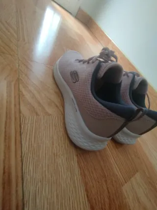 Zapatillas Skechers Rosa y Blancas