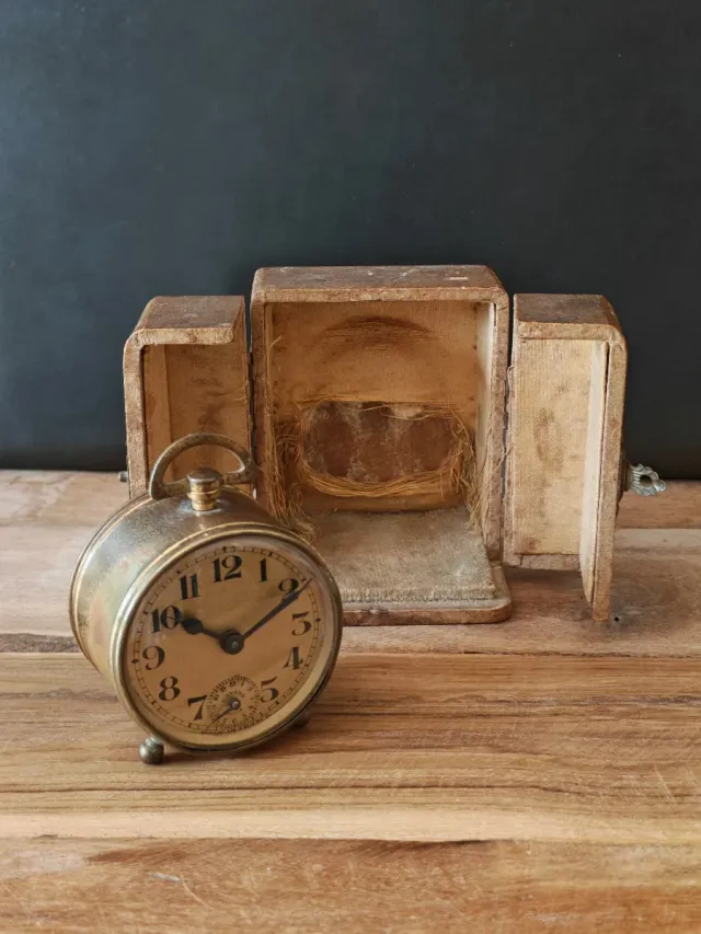 Reloj Bayard de viaje con su caja original