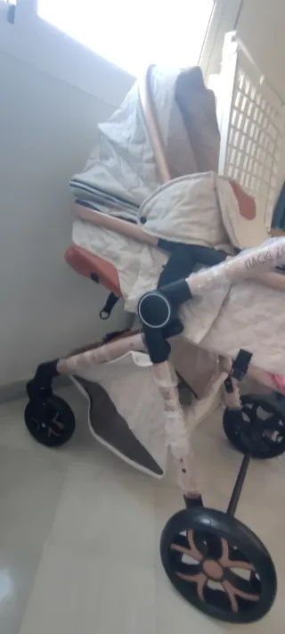 Carro con cuco y capazo nuevo a estrenar