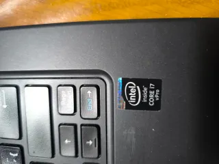 Portátil Dell i7, 12 Gb Ram. Windows 11. SEMINUEVO