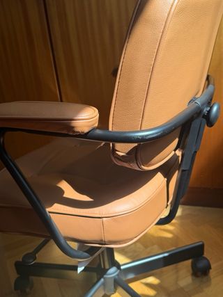 Silla giratoria cuero marrón - Ikea