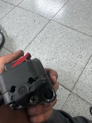 Piña derecha Derbi GPR 49