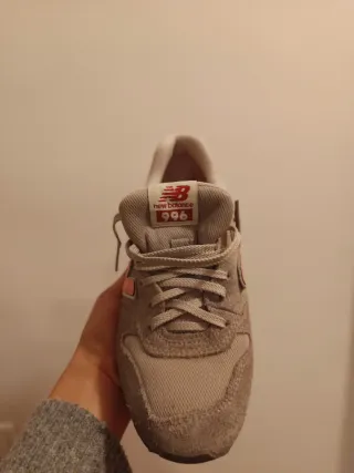 Zapatillas New Balance grises y rosas