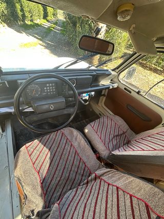 Renault R4 F6 Histórico