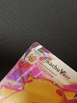 Carta Pokémon Pikachu VMAX TG17