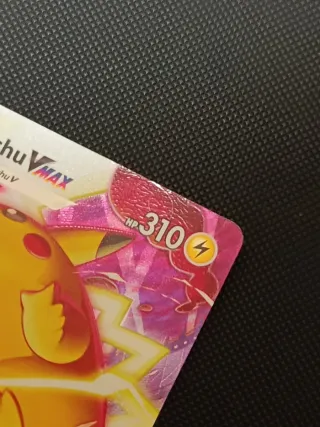 Carta Pokémon Pikachu VMAX TG17