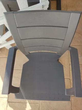 Mesa exterior + 5 sillas a juego