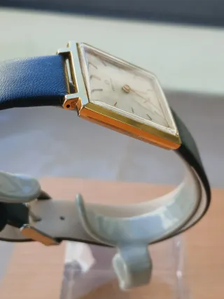 Certina Mecánico Dorado