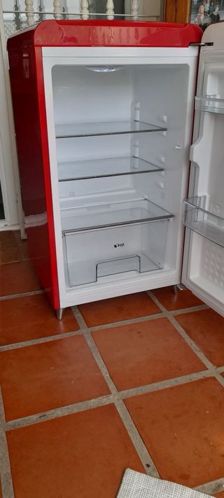 Nevera roja vintage Klarstein