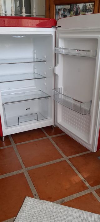 Nevera roja vintage Klarstein